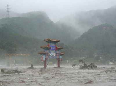 Dahsyatnya Banjir di China Gegara Topan Doksuri