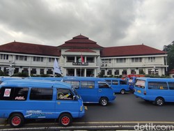 Alasan Pemkot Malang Dana Bantuan Rp 300 Ribu untuk Sopir Angkot Belum Cair