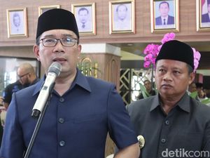 Ridwan Kamil Buka Suara soal Bentrok Warga Dago Elos dengan Polisi Ridwan Kamil Buka Suara soal Bentrok Warga Dago Elos dengan Polisi