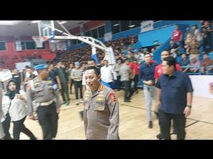Ditemani Bahlil dan Erick, Kapolri Buka Kapolri Cup 2023 di GOR Soemantri
