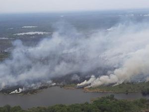 Karhutla di Riau Nyaris 1.000 Ha, Satgas Efektifkan Heli untuk Pemadaman