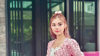8 Foto Penyanyi Malaysia Viral Buka Hijab, Dihujat Netizen Tapi Makin Populer