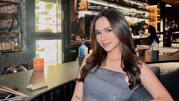 5 Pesona Monica Muller Injak Usia 22 Tahun