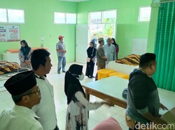 Pilu Pasutri Hendak Sambang Anak ke Ponpes Tewas Kecelakaan di Probolinggo