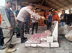 Momen Terakhir 8 Penambang Emas Terjebak di Lubang-Dinyatakan Hilang