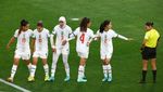 Potret Nouhaila Benzina, Pemain Berhijab Pertama di Piala Dunia Wanita