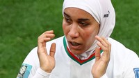 Nouhaila Benzina tampil dalam pertandingan Piala Dunia Wanita 2023 antara Maroko vs Korea Selatan di Stadion Hindmarsh, Adelaide, Australia, Minggu (30/7/2023). 