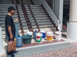 Protes soal Air, Anggota DPRD Kepri Numpang Mandi di Kantor BP Batam