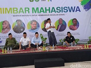 Pro Kontra Rocky Gerung di Jatim, Ditolak Kampus-Dibela Mahasiswa Pro Kontra Rocky Gerung di Jatim, Ditolak Kampus-Dibela Mahasiswa