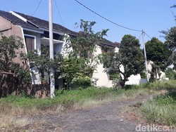 Kompleks Elit Tak Berpenghuni di Jaktim Ini Ternyata Punya BUMN