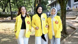 Semringah Maba UI Dapat Almamater Baru