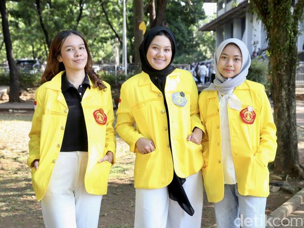 Semringah Maba UI Dapat Almamater Baru