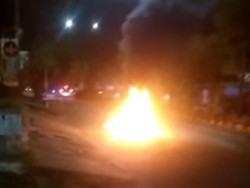 Pria di Makassar Jadi Korban Salah Sasaran-Motor Dibakar, 2 Pelaku Ditangkap