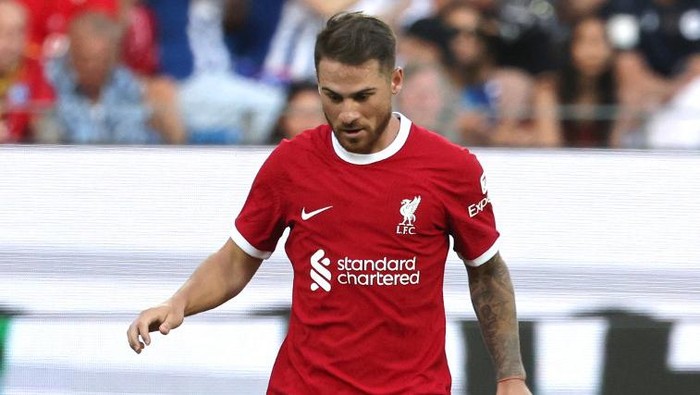 Liverpools new summer signing and World Cup winning Argentinian midfielder Alexis Mac Allister plays the ball during the pre-season friendly football match between Karlsruhe SC and Liverpool FC in Karlsruhe, western Germany, on July 19, 2023. (Photo by Daniel ROLAND / AFP)