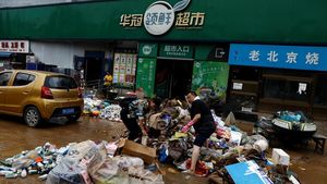 Beijing Porak-poranda Diterjang Topan dan Banjir