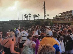 Eropa Selatan Berjuang Cegah Kebakaran Hutan Terus Berlanjut