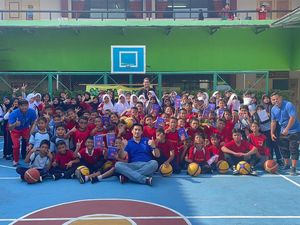 FIBA World Cup: Siswa SD Ini Senang Dikunjungi Eks Pebasket Nasional FIBA World Cup: Siswa SD Ini Senang Dikunjungi Eks Pebasket Nasional