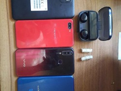 Nekat! Sekeluarga Coba Selundupkan HP-Pil Koplo ke Lapas Semarang