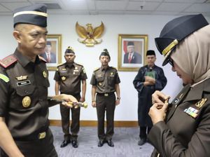 Kajati DKI Lantik Kolonel Ainur Rochmaini Jadi Aspidmil