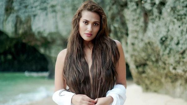 7 Potret Karenina Anderson, Model dan Aktris Ditangkap karena Narkoba