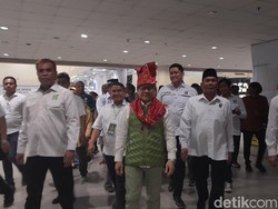 Cak Imin Diteriaki Presiden saat Tiba di Bandara Kualanamu