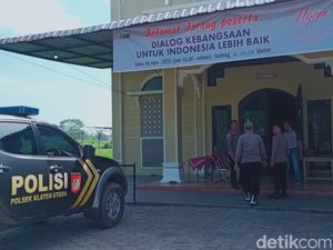 Rocky Gerung Akan ke Gedung Al Islam Klaten Siang Ini, Acara Apa?