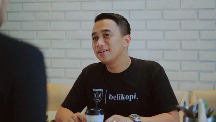 Manajer Persela Fariz Julinar Maurisal Manajer Persela Fariz Julinar Maurisal