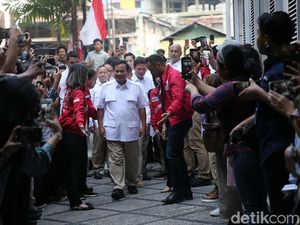 Prabowo Soal Gugatan Batas Usia Capres-Cawapres: Jangan Terlalu Lihat Usia Prabowo Soal Gugatan Batas Usia Capres-Cawapres: Jangan Terlalu Lihat Usia