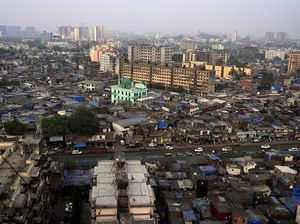 Tiktoker Dikecam karena Promosikan Tur Kumuh di Mumbai Tiktoker Dikecam karena Promosikan Tur Kumuh di Mumbai
