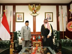 Prabowo Terima Kunjungan Menhan Saudi, Bahas Kerja Sama Pertahanan
