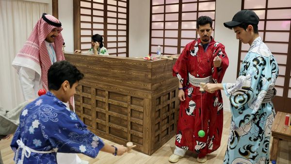 Saat Warga Arab Saudi Terpikat Budaya Jepang, Kawaiii...