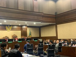 Saksi: Eks Dirut Bakti Kominfo Buat Grup WA The A Team untuk Proyek BTS