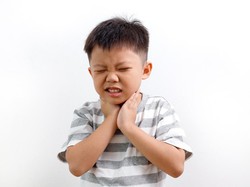 Amandel Bengkak: Penyebab, Faktor Risiko, dan Cara Mengatasi