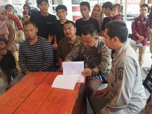 Bakamla Jemput 8 Nelayan RI yang Hanyut ke Perairan Malaysia