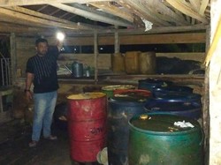 Polisi Gerebek Gudang Solar Ilegal di Aceh Utara, 2 Ton Minyak Disita