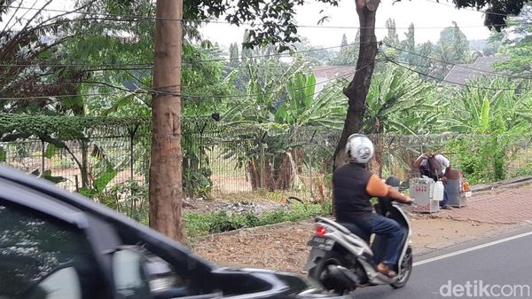 Potret Kabel Semrawut di Sekitar Lokasi Leher Sultan Terjerat Kabel