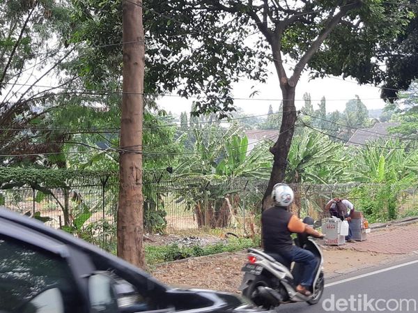 Potret Kabel Semrawut di Sekitar Lokasi Leher Sultan Terjerat Kabel