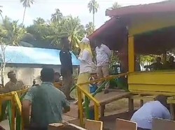 Bupati Sula Kampanyekan Politisi PBB Ditegur Panwascam Saat Sambutan