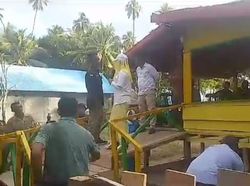 Bupati Sula Kampanyekan Politisi PBB Ditegur Panwascam Saat Sambutan