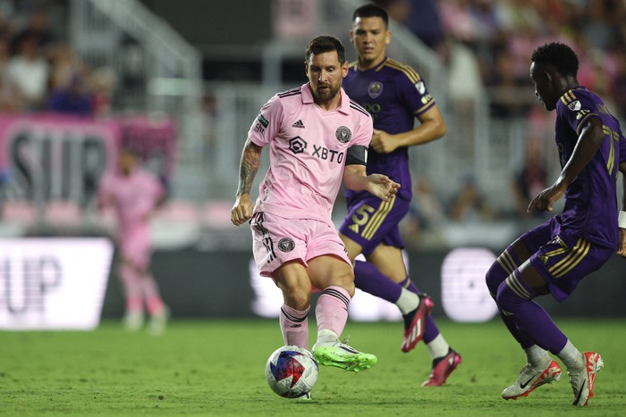Aug 2, 2023; Fort Lauderdale, FL, USA; Inter Miami CF forward Lionel Messi (10) passes the ball during the second half against Orlando City at DRV PNK Stadium. Mandatory Credit: Nathan Ray Seebeck-USA TODAY Sports