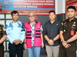 Eks Sekda Toraja Terdakwa Korupsi Lahan Bandara Dieksekusi Jaksa ke Tahanan