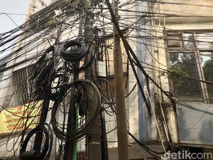 Bina Marga DKI: 98% Kabel Jl Mampang Prapatan Sudah Pindah ke Bawah Tanah Bina Marga DKI: 98% Kabel Jl Mampang Prapatan Sudah Pindah ke Bawah Tanah