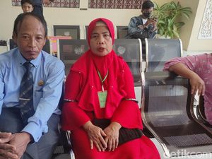 Sidang Gugatan Perdata Rp 1 M Terhadap Masriah Ditunda Pekan Depan Sidang Gugatan Perdata Rp 1 M Terhadap Masriah Ditunda Pekan Depan