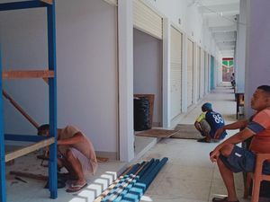 Pedagang Mulai Tata Kios Jelang Peresmian Pasar Gedhe Klaten Pedagang Mulai Tata Kios Jelang Peresmian Pasar Gedhe Klaten