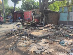 27 Lapak Pedagang Digusur Imbas Proyek Jembatan Tol Kaligawe Semarang