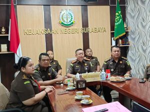 Jaksa Setop Penuntutan Pencuri Kelaparan di Indomaret Surabaya Jaksa Setop Penuntutan Pencuri Kelaparan di Indomaret Surabaya