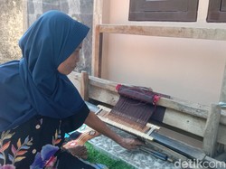 Tenun Gedogan Indramayu: Sejarah, Alat dan Jenis