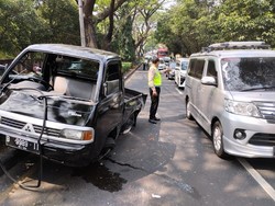 Tabrakan Beruntun Terjadi di Jl Juanda Depok, Libatkan Pikap, Truk dan Motor
