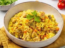 Resep Nasi Kuning Ayam Rice Cooker, Praktis dan Komplet Buat Bekal