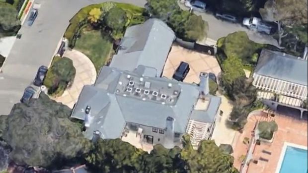 Rumah Nia Ramadhani di Beverly Hills Rumah Nia Ramadhani di Beverly Hills